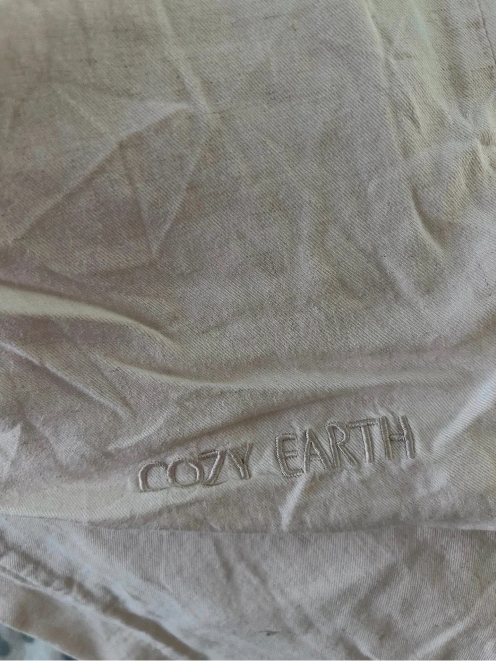 cozy earth used lightly